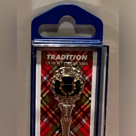 NWOT SCOTTISH THISTLE SOUVENIR SPOON. - Picture 3 of 6